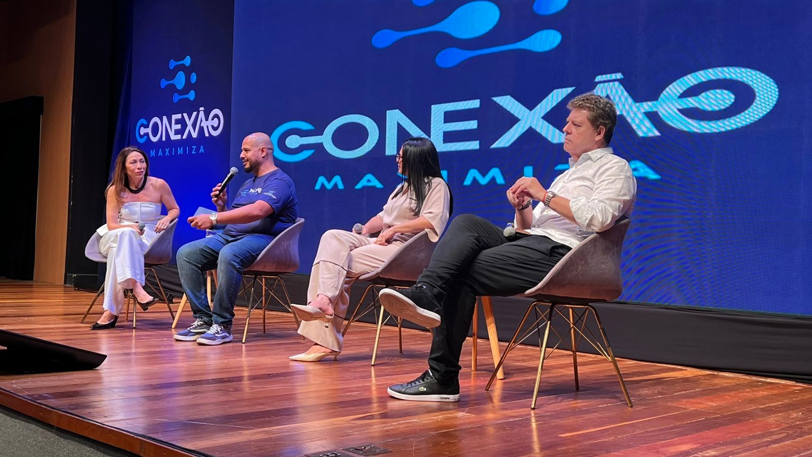 Rosângela Castro, Sérgio Oliveira, Cristina Vercosa e Rosalvo Barreto (Fotos: Cíntia Lucas)